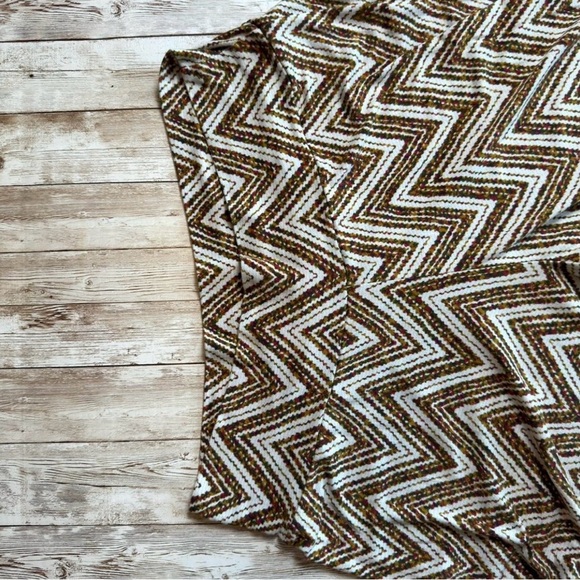 EARTHBOUND Chevron Patterned Flare Leggings Large Shades of Browns - Picture 2 of 5